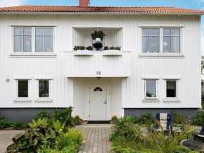 One-Bedroom Holiday home in Lysekil 11, Lysekil